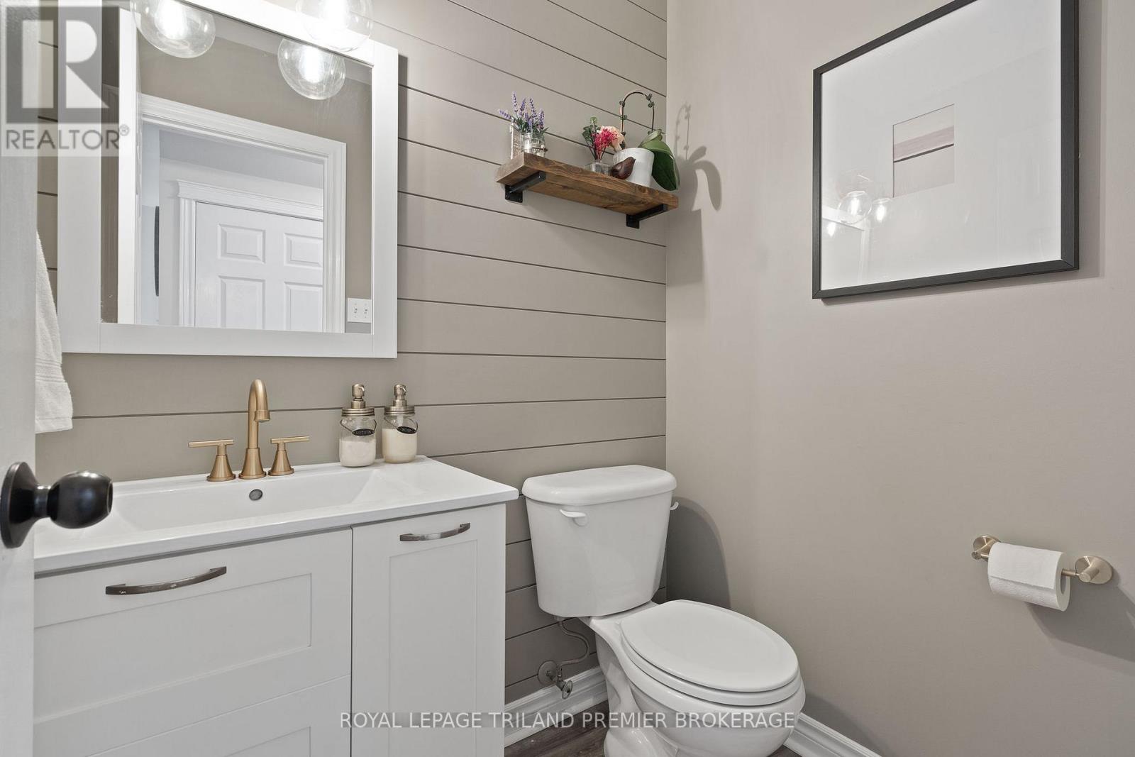 852 Crestview Crescent, London South, Ontario  N6K 4W9 - Photo 22 - X12385673