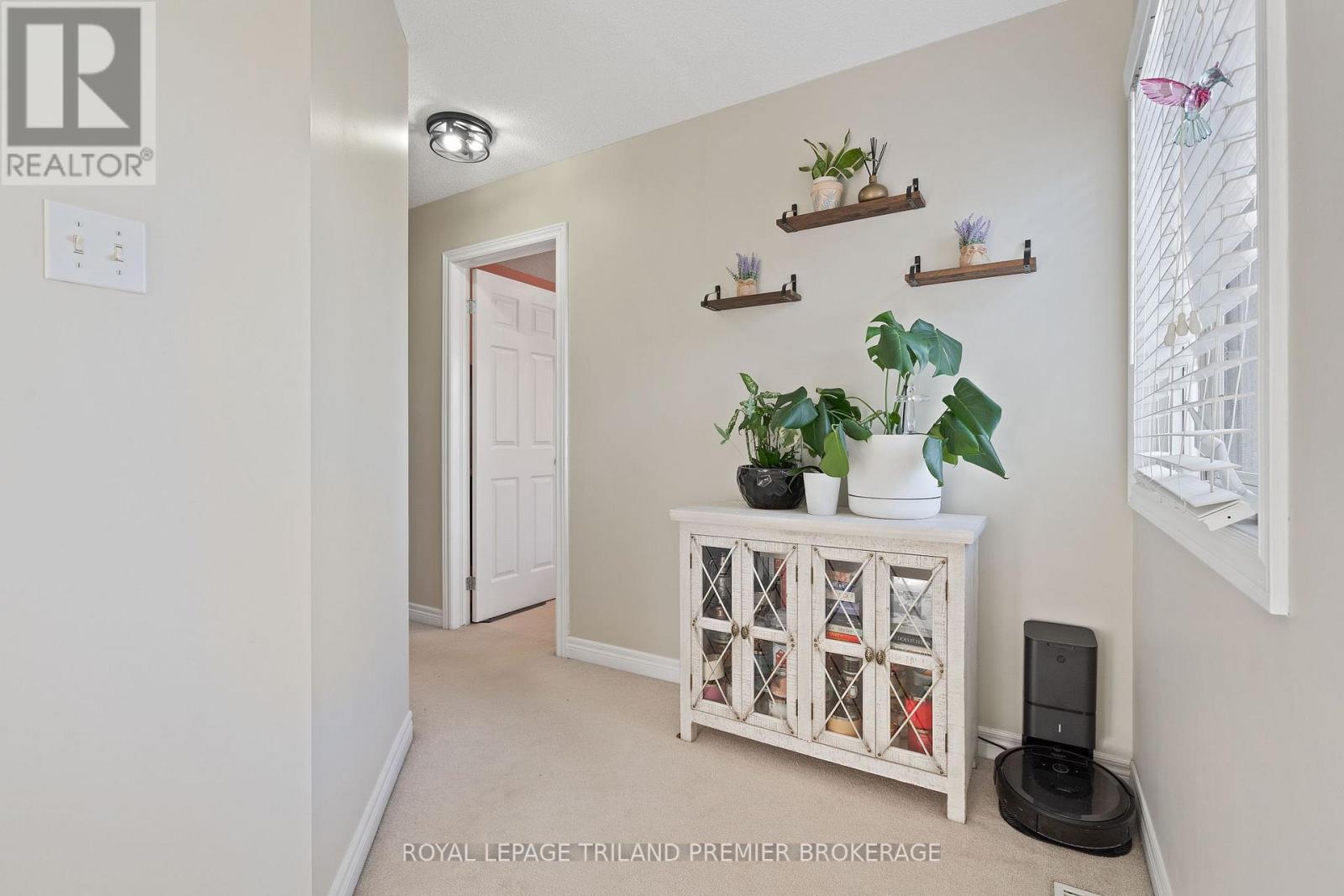 852 Crestview Crescent, London South, Ontario  N6K 4W9 - Photo 23 - X12385673