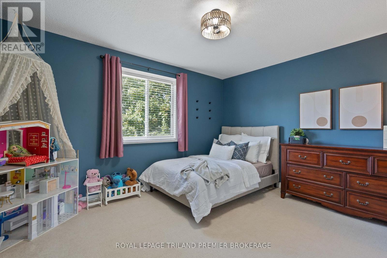 852 Crestview Crescent, London South, Ontario  N6K 4W9 - Photo 29 - X12385673