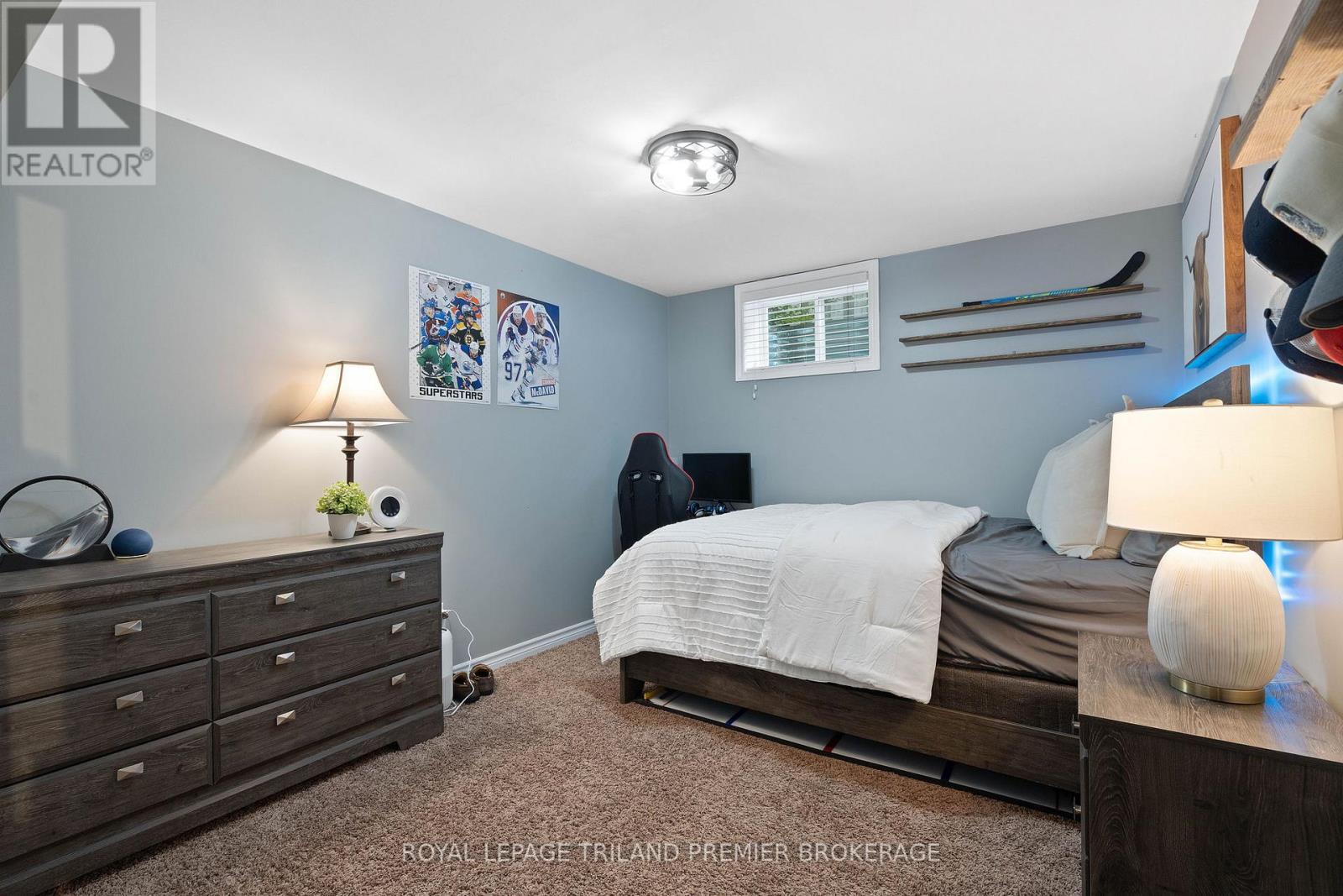 852 Crestview Crescent, London South, Ontario  N6K 4W9 - Photo 36 - X12385673