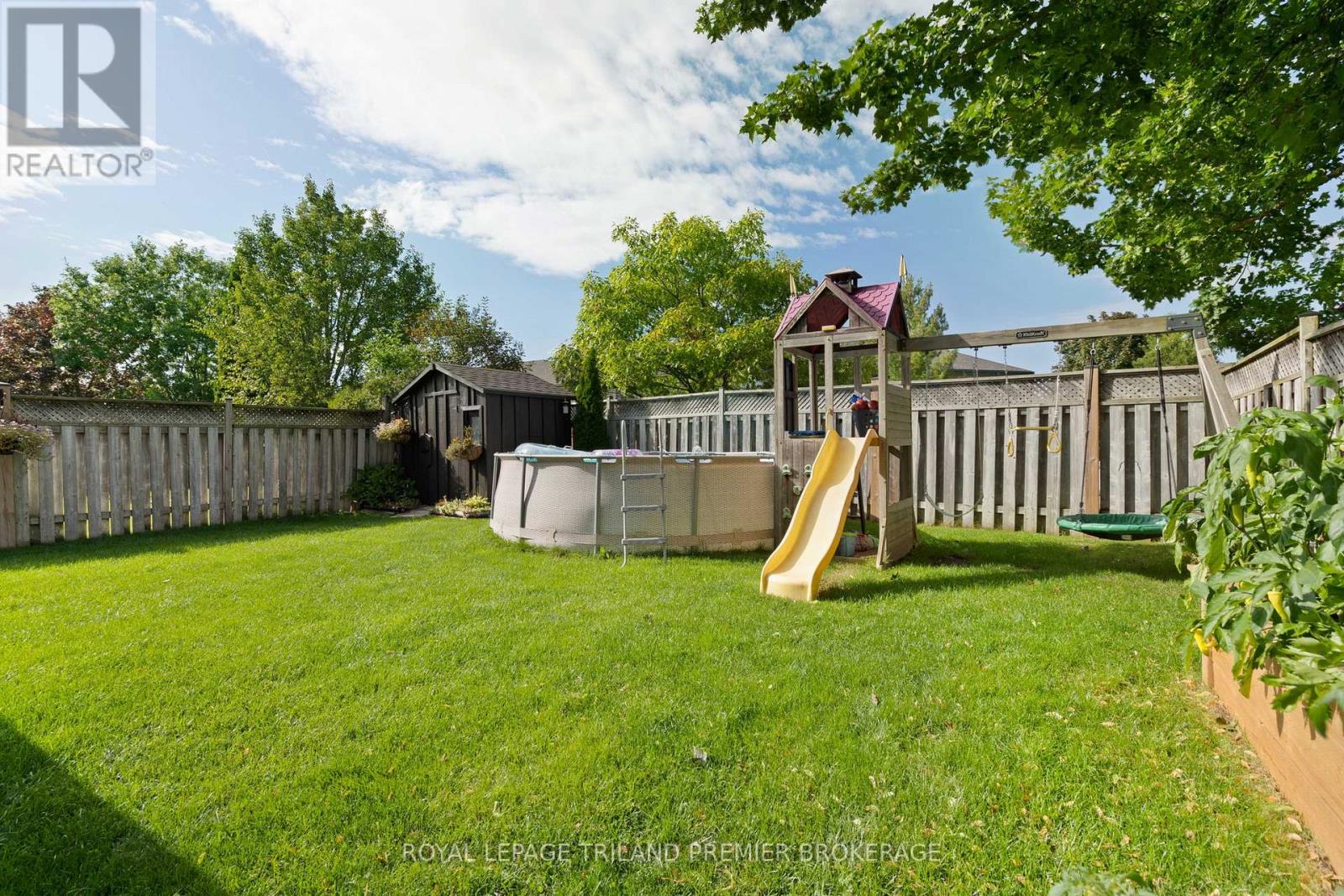 852 Crestview Crescent, London South, Ontario  N6K 4W9 - Photo 40 - X12385673