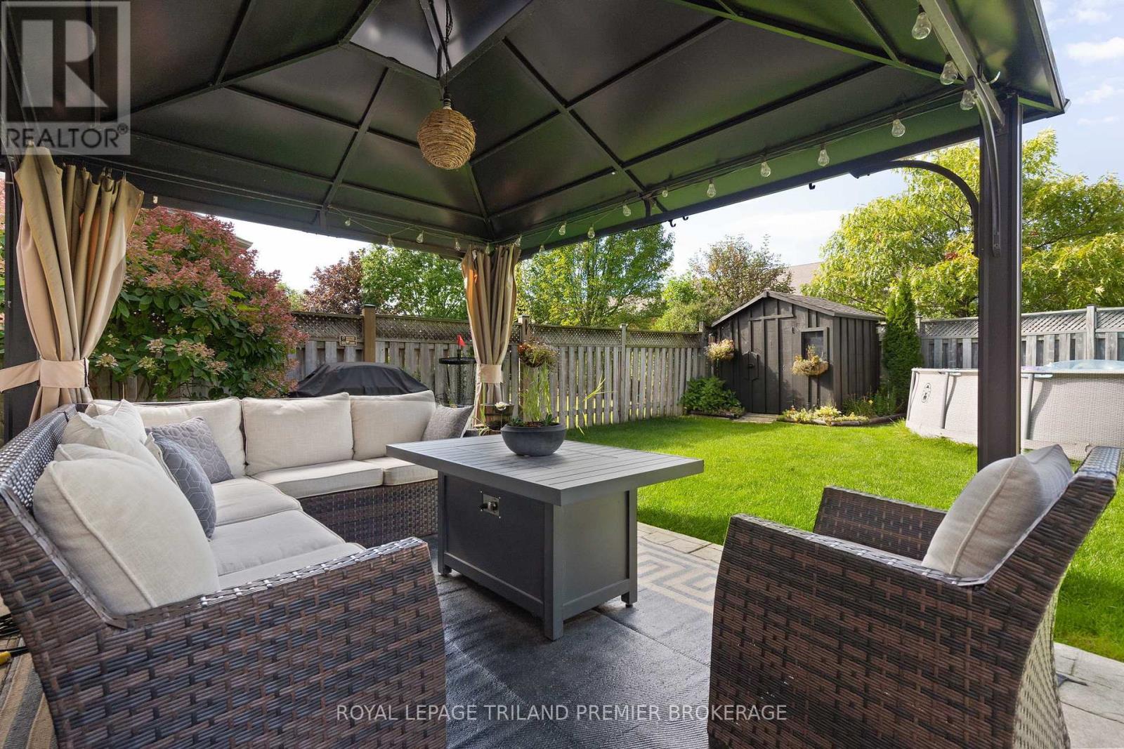 852 Crestview Crescent, London South, Ontario  N6K 4W9 - Photo 46 - X12385673