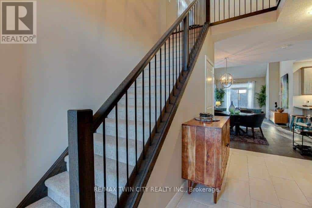 2100 Evans Boulevard, London South, Ontario  N6M 0J6 - Photo 2 - X12385584