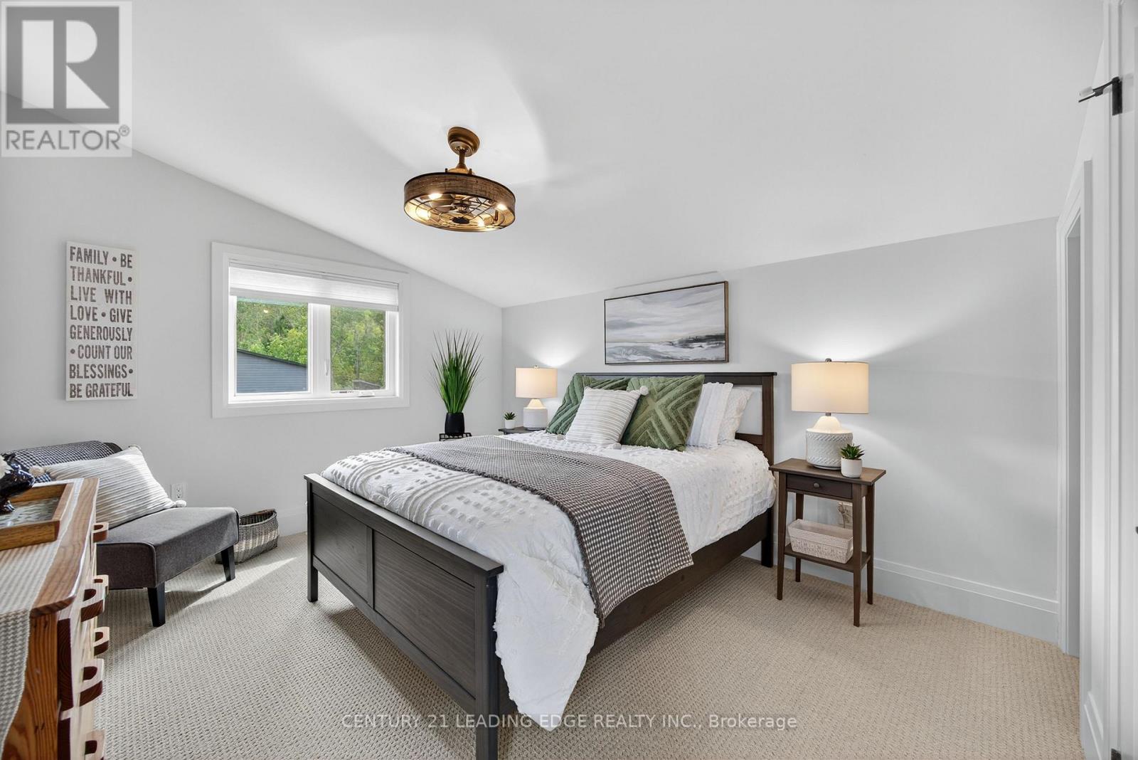 108 Goldie Court, Blue Mountains, Ontario  N0H 1J0 - Photo 35 - X12385588