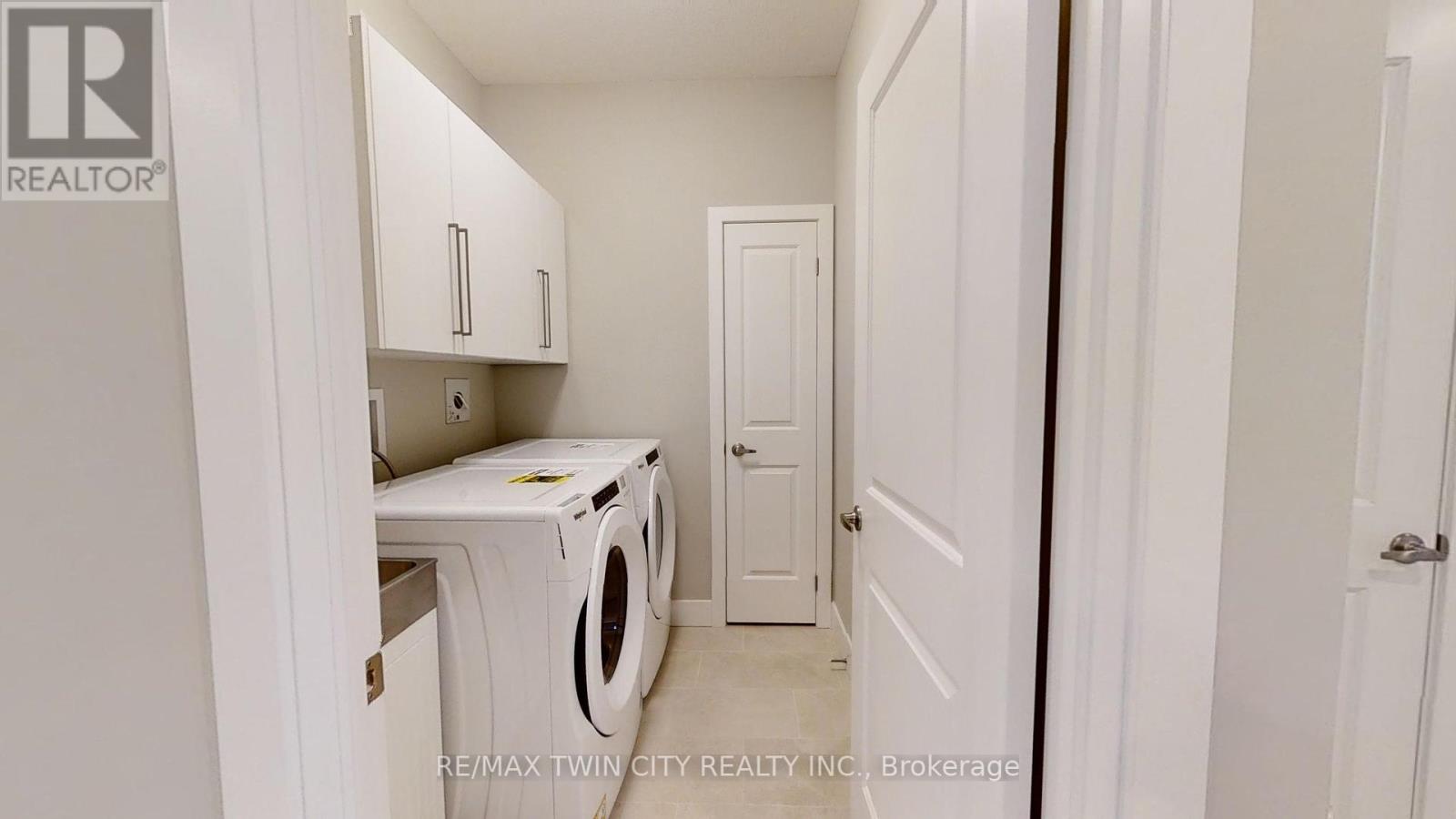 668 Chelton Road S, London South, Ontario  N6M 0A1 - Photo 22 - X12385599