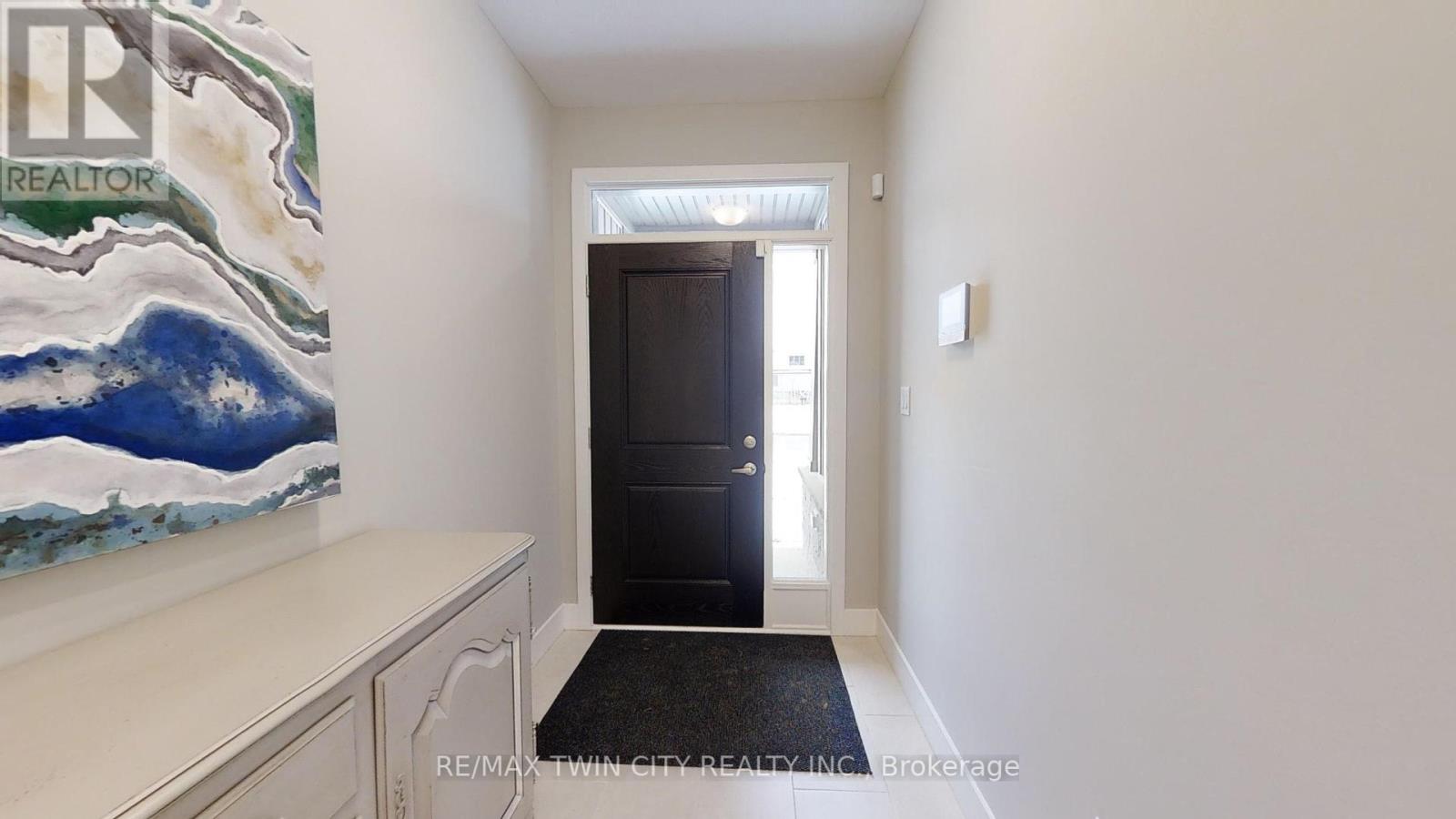 668 Chelton Road S, London South, Ontario  N6M 0A1 - Photo 5 - X12385599