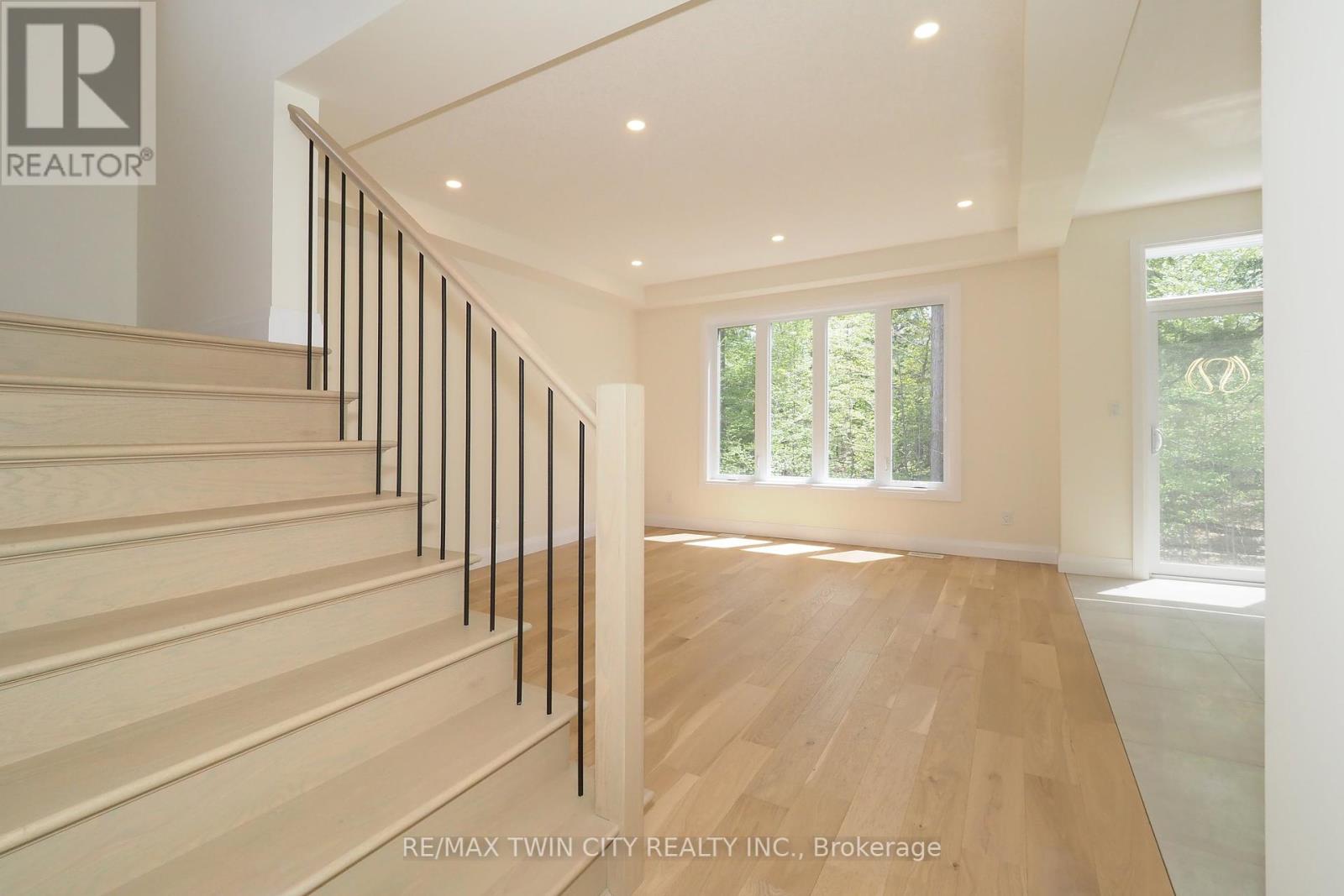 Property at 220 JEFFREY PLACE image 3