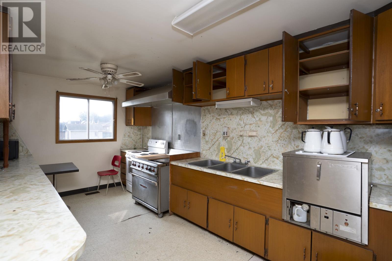 716 Pacific Ave, Thunder Bay, Ontario  P7C 2S5 - Photo 17 - TB252790