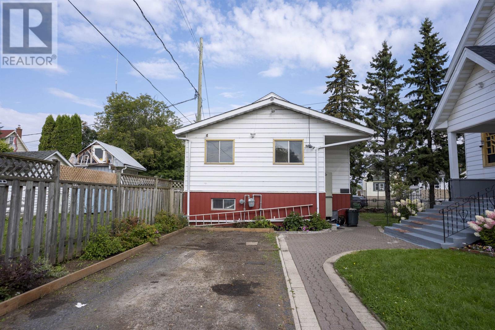 716 Pacific Ave, Thunder Bay, Ontario  P7C 2S5 - Photo 36 - TB252790