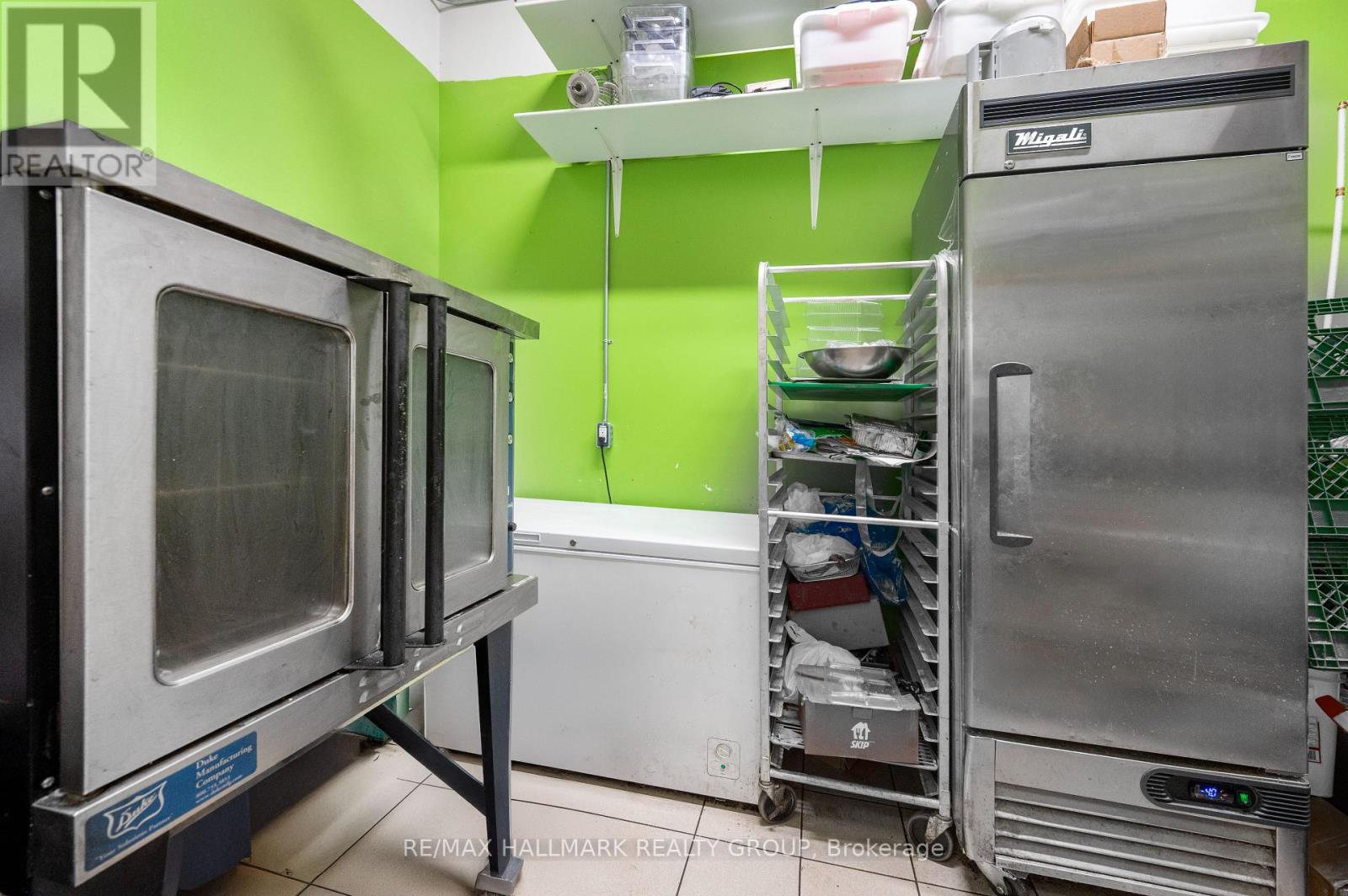 Unit 609 - 1200 St. Laurent Boulevard, Ottawa, Ontario  K1K 2B8 - Photo 10 - X12385651