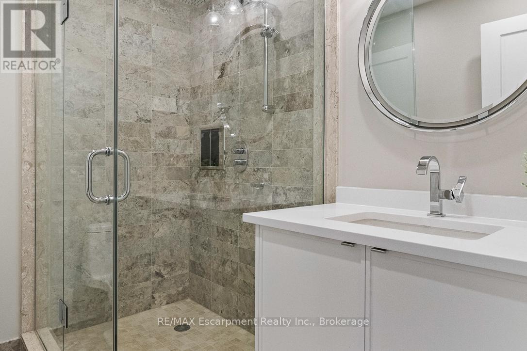 103 - 40 Old Mill Road, Oakville, Ontario  L6J 7W2 - Photo 31 - W12385675