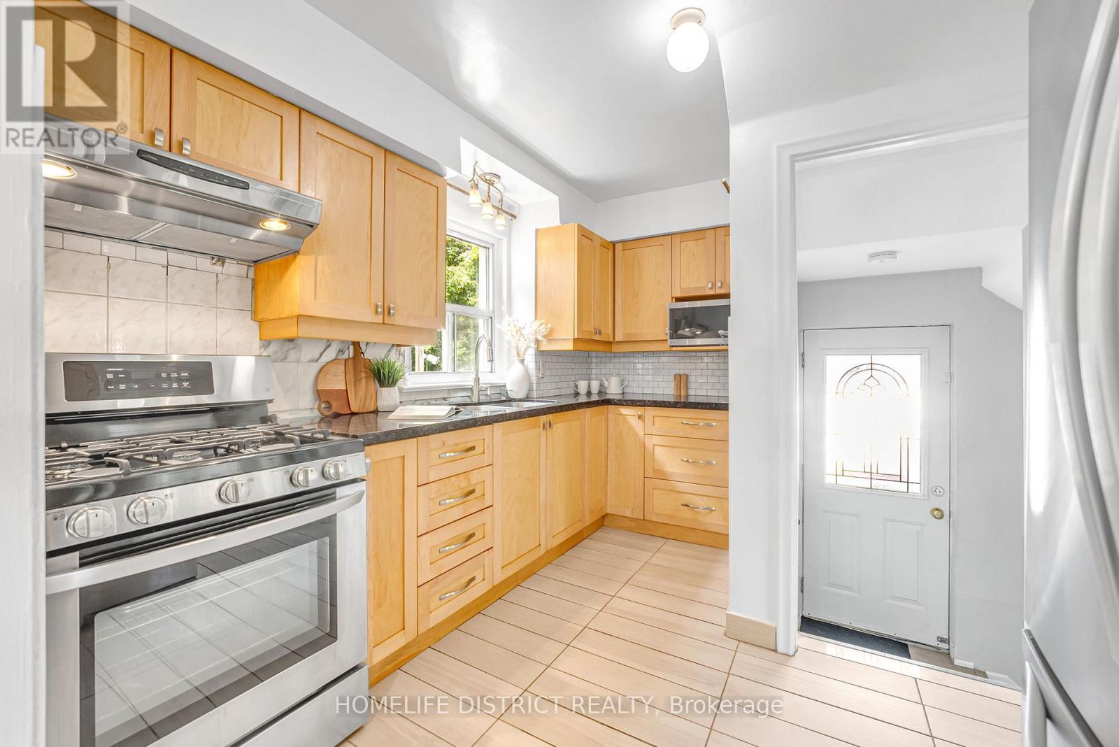 62 Chelwood Road, Toronto (Ionview), Ontario  M1K 2K8 - Photo 10 - E12385655