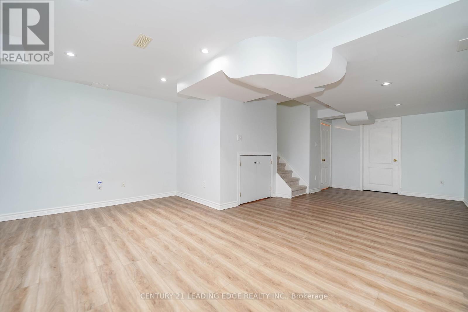 2 Oglevie Drive, Whitby, Ontario  L1R 2Y4 - Photo 33 - E12385680