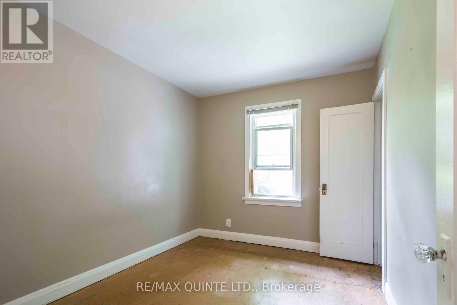 110 Moira Street W, Belleville, Ontario  K8P 1S9 - Photo 12 - X12385701