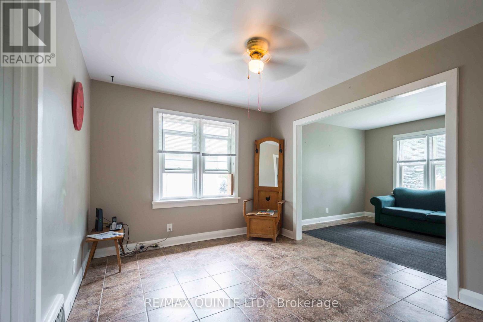 110 Moira Street W, Belleville, Ontario  K8P 1S9 - Photo 8 - X12385701