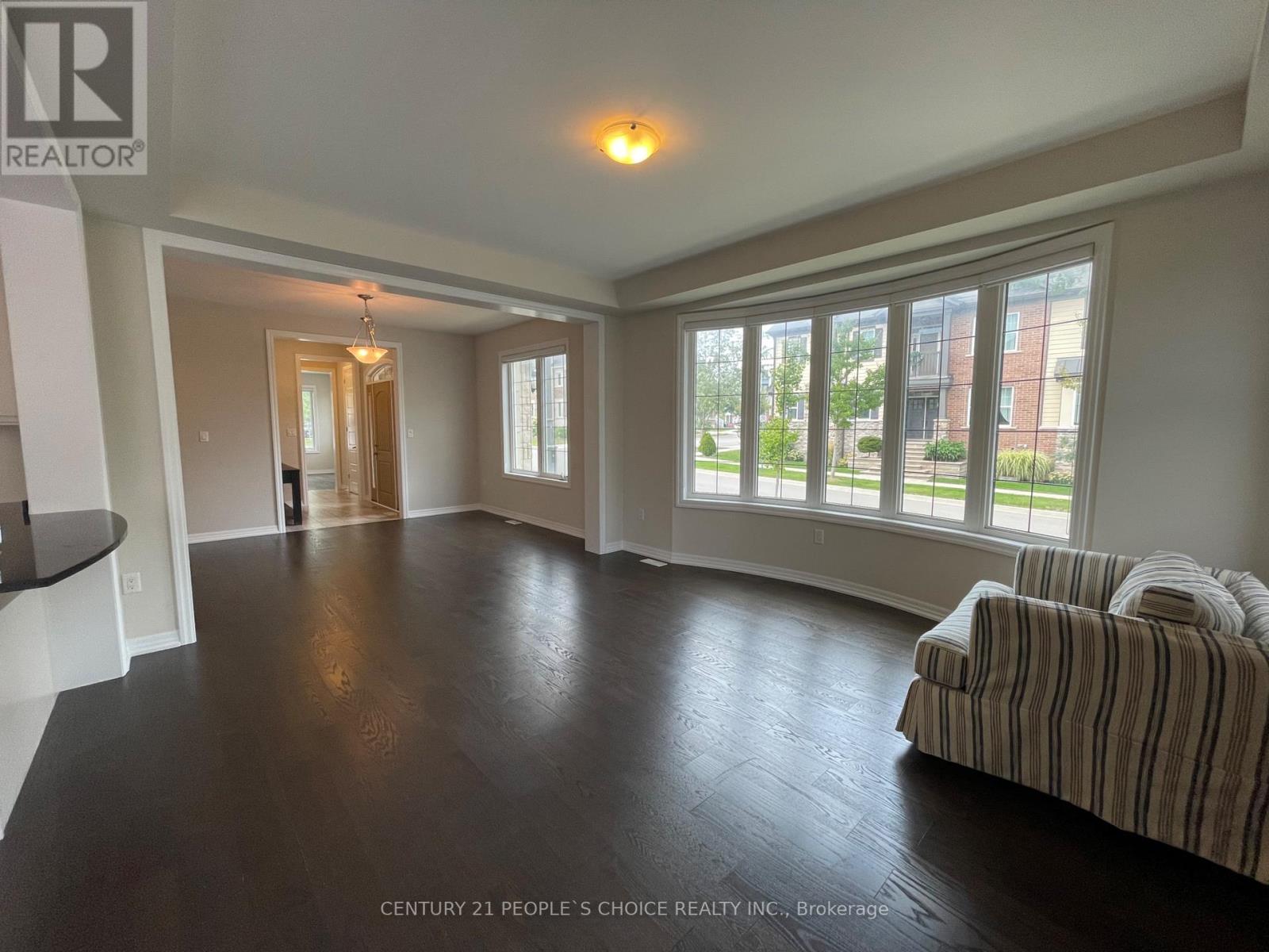 3174 Daisy Way, Oakville, Ontario  L6M 1L3 - Photo 12 - W12385669