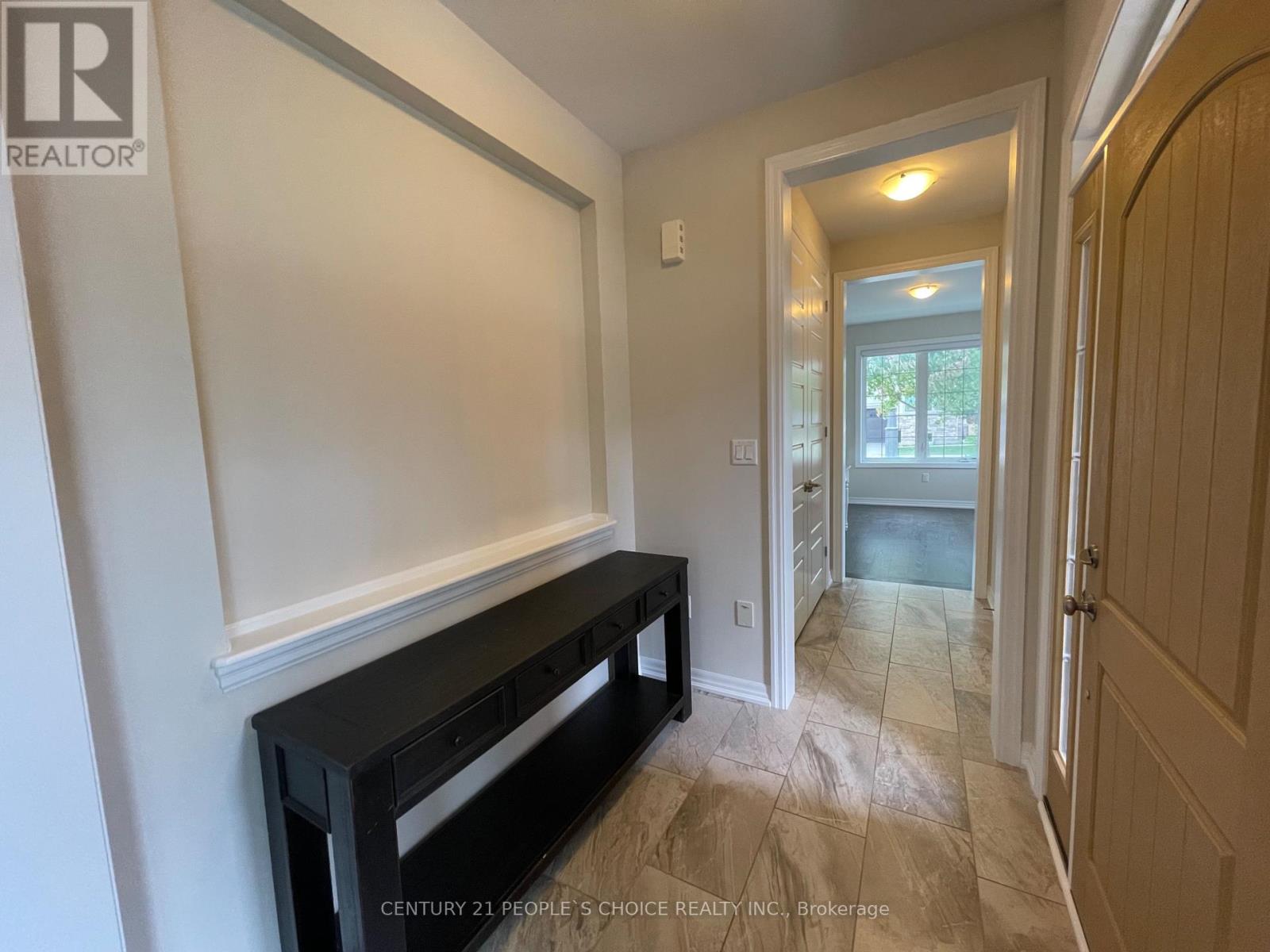 3174 Daisy Way, Oakville, Ontario  L6M 1L3 - Photo 5 - W12385669