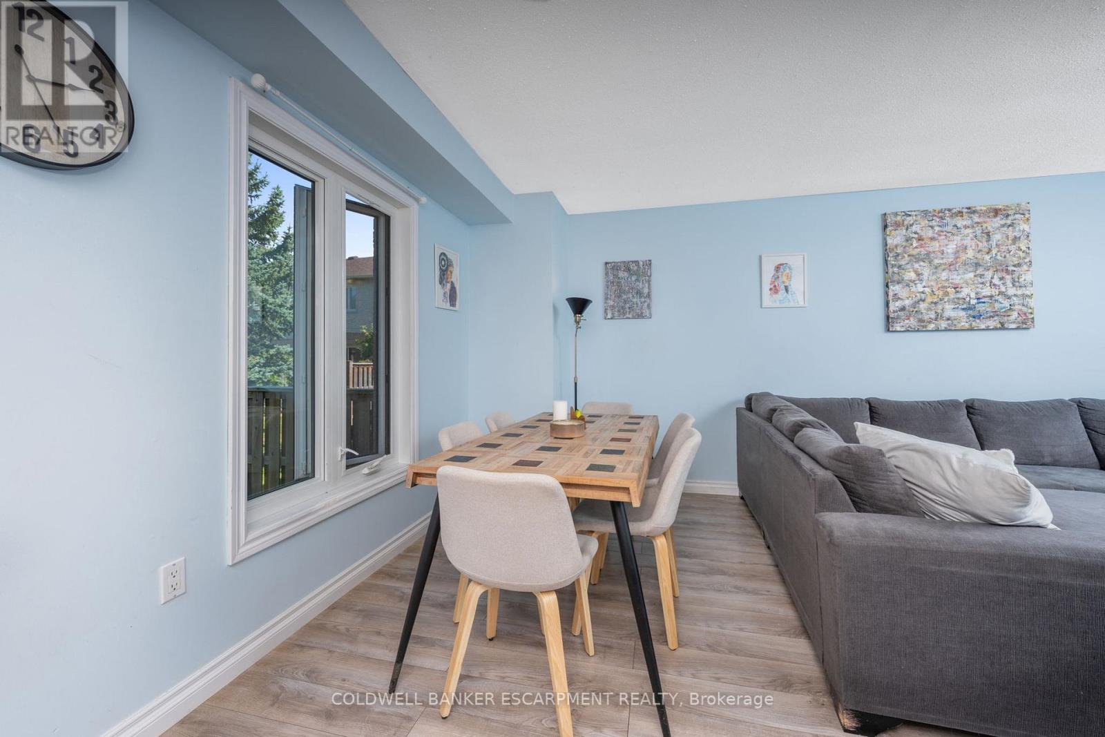 181 - 302 College Avenue W, Guelph (Dovercliffe Park/old University), Ontario  N1G 4T6 - Photo 18 - X12385661