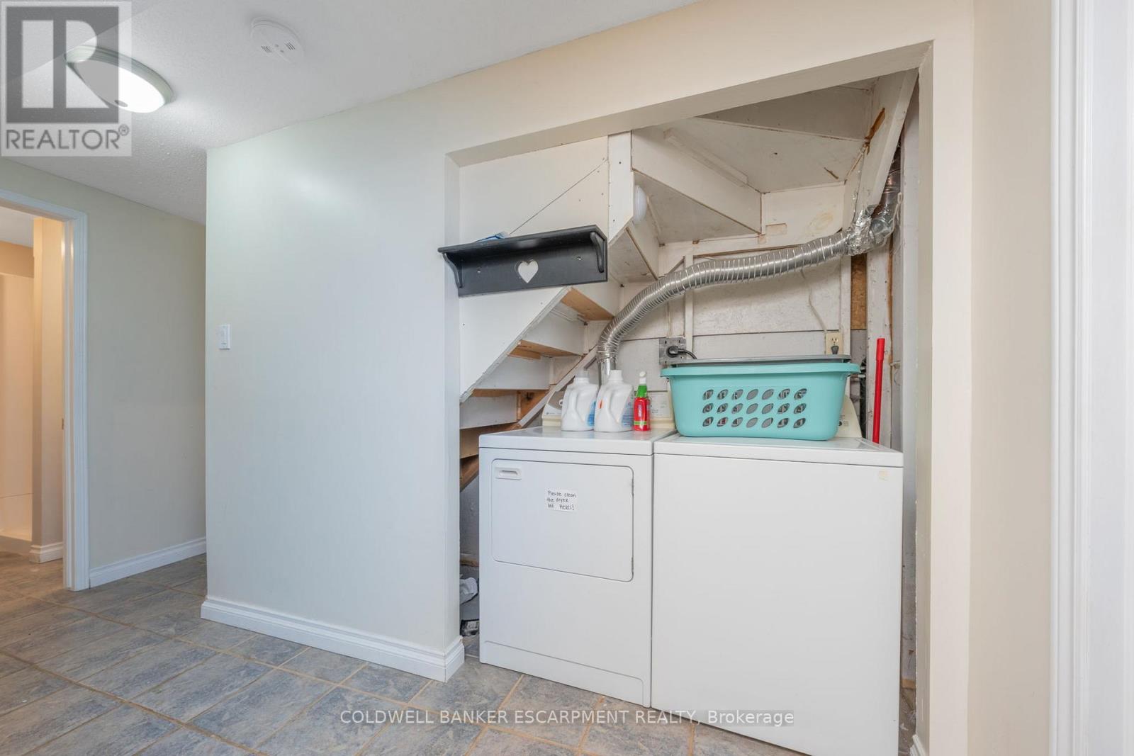 181 - 302 College Avenue W, Guelph (Dovercliffe Park/old University), Ontario  N1G 4T6 - Photo 38 - X12385661
