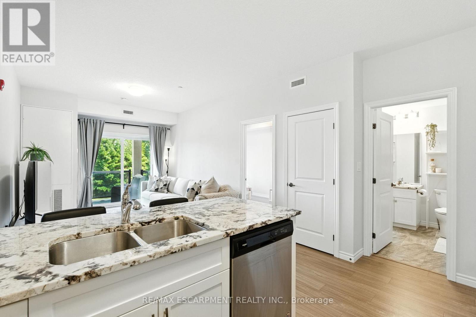 211 - 2605 Binbrook Road, Hamilton (Binbrook), Ontario  L0R 1C0 - Photo 17 - X12385672
