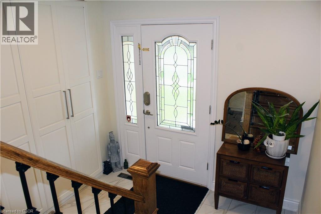 133 Chilton Drive, Stoney Creek, Ontario  L8J 1L8 - Photo 3 - 40766878