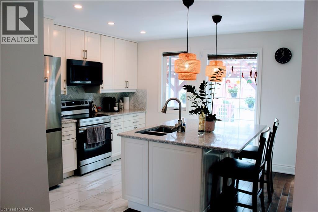 133 Chilton Drive, Stoney Creek, Ontario  L8J 1L8 - Photo 5 - 40766878