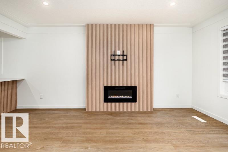 8522/8524 84 Av Nw, Edmonton, Alberta  T6C 1C9 - Photo 14 - E4456477