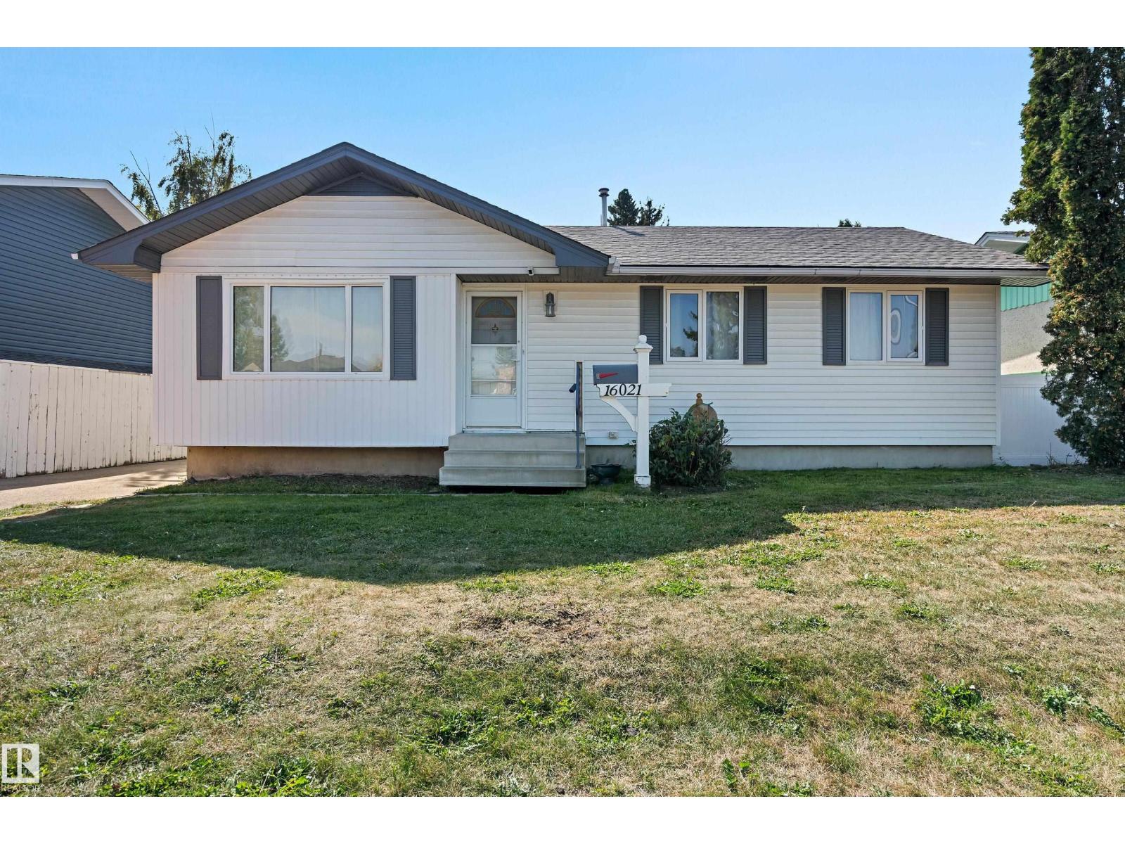 16021 95 Av Nw, Edmonton, Alberta  T5P 0A8 - Photo 1 - E4456478