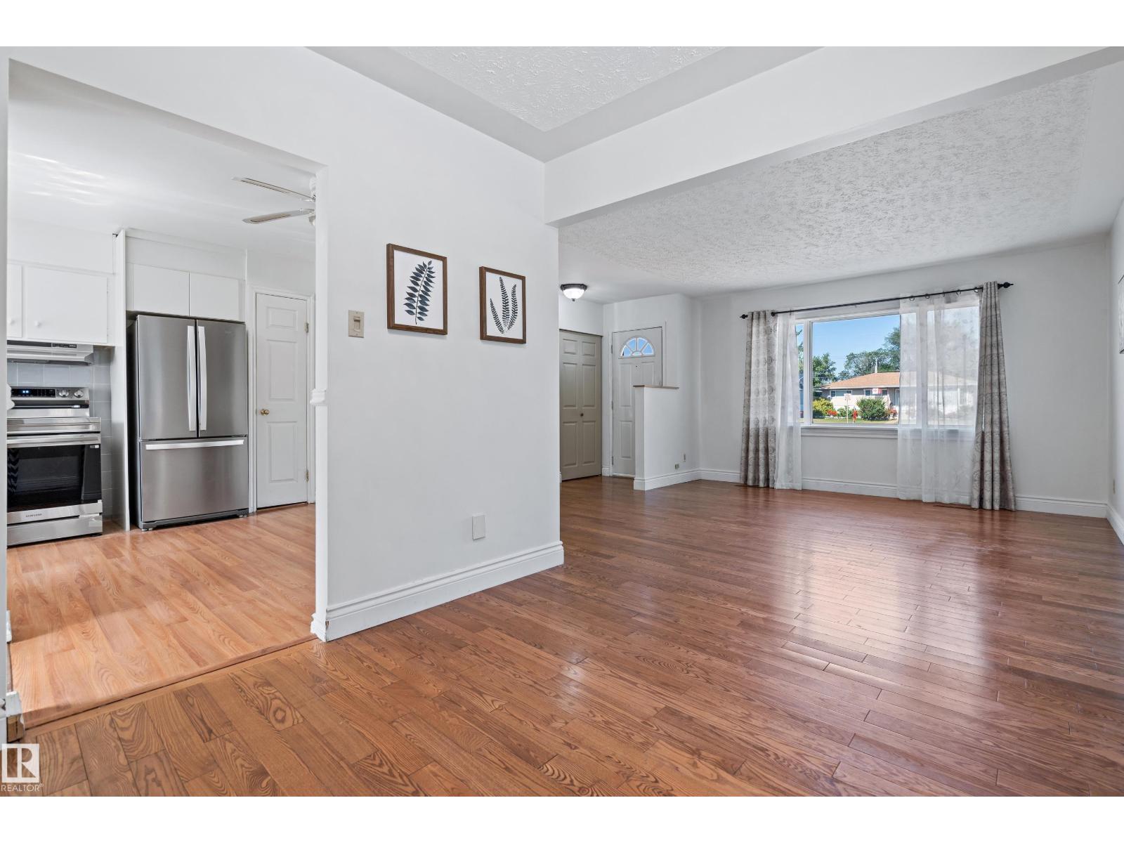 16021 95 Av Nw, Edmonton, Alberta  T5P 0A8 - Photo 10 - E4456478
