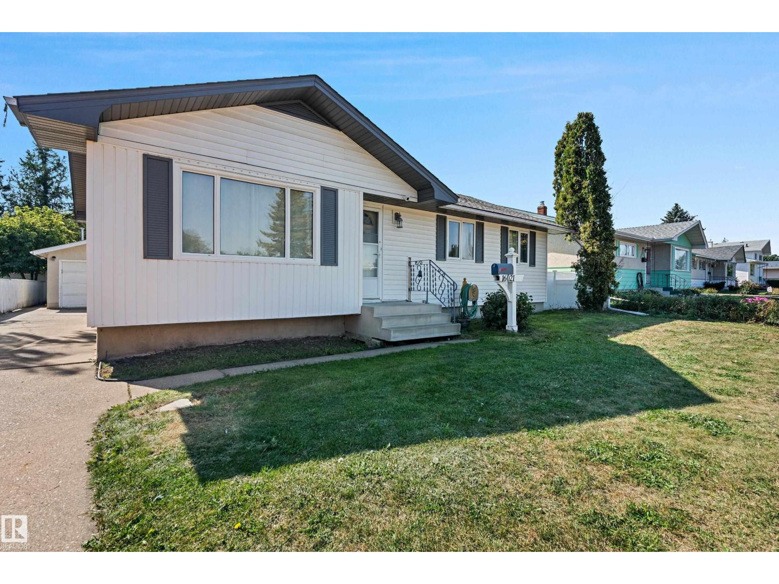 16021 95 Av Nw, Edmonton, Alberta  T5P 0A8 - Photo 2 - E4456478