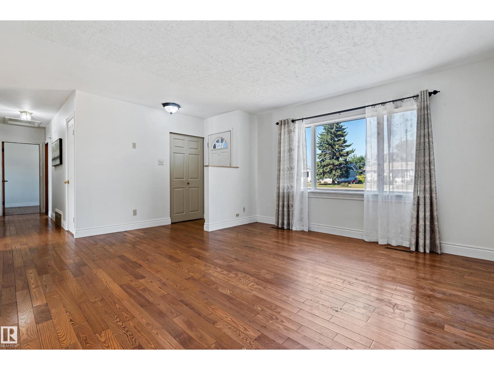 16021 95 Av Nw, Edmonton, Alberta  T5P 0A8 - Photo 6 - E4456478
