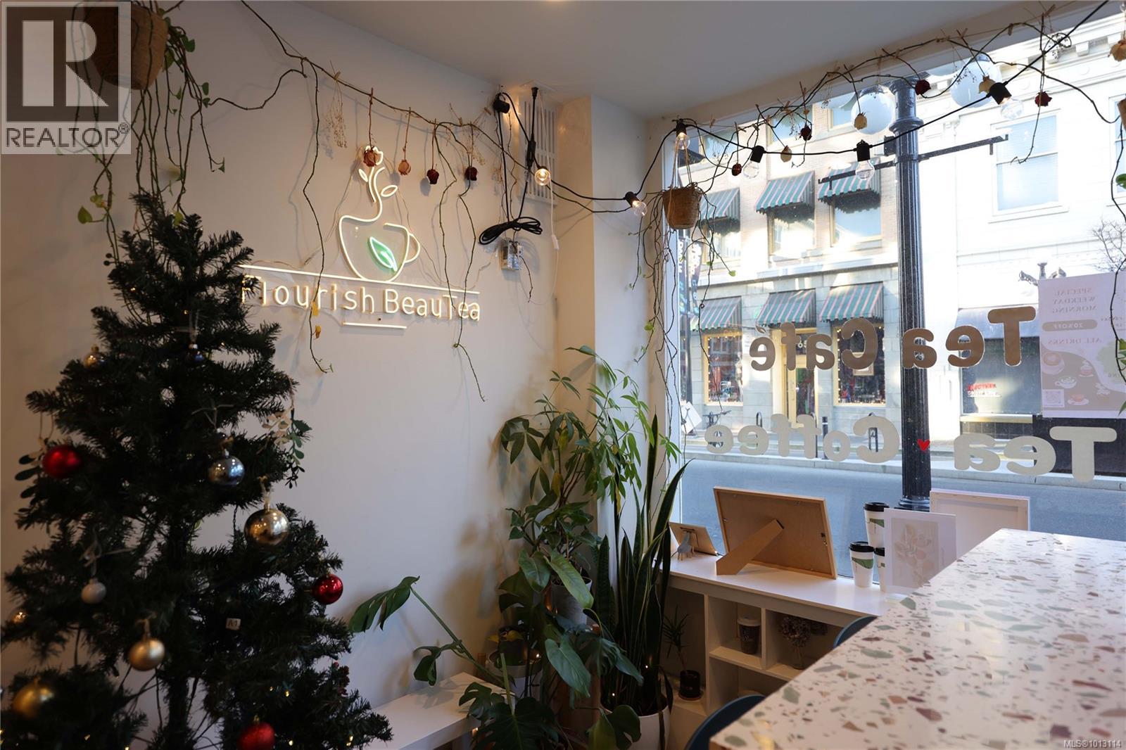 667 Fort St, Victoria, British Columbia  V8W 1G6 - Photo 1 - 1013114