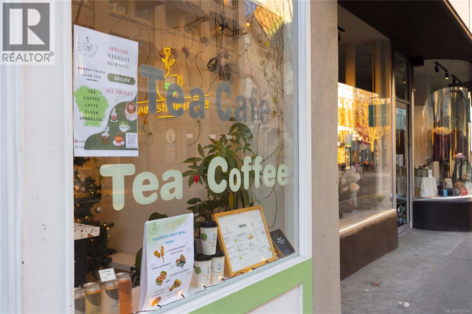 667 Fort St, Victoria, British Columbia  V8W 1G6 - Photo 4 - 1013114