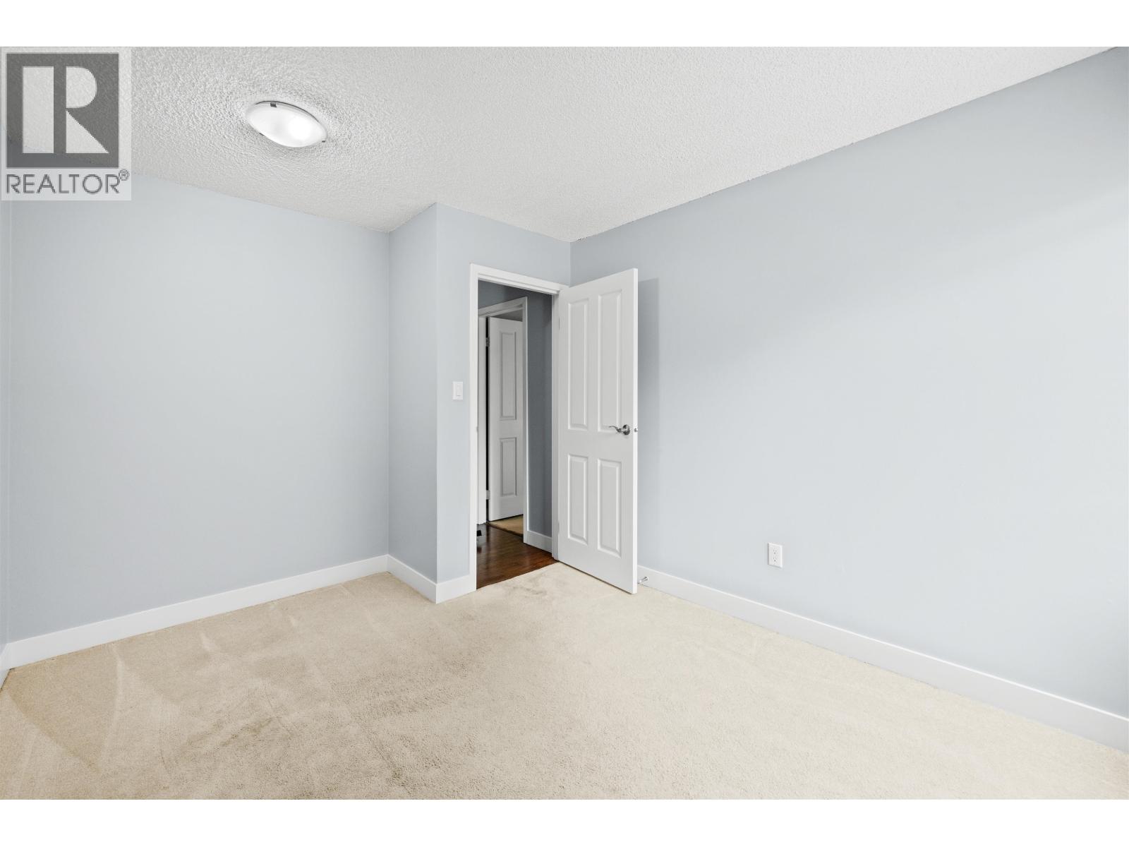 201 3901 Carrigan Court, Burnaby, British Columbia  V3N 4K1 - Photo 14 - R3044368
