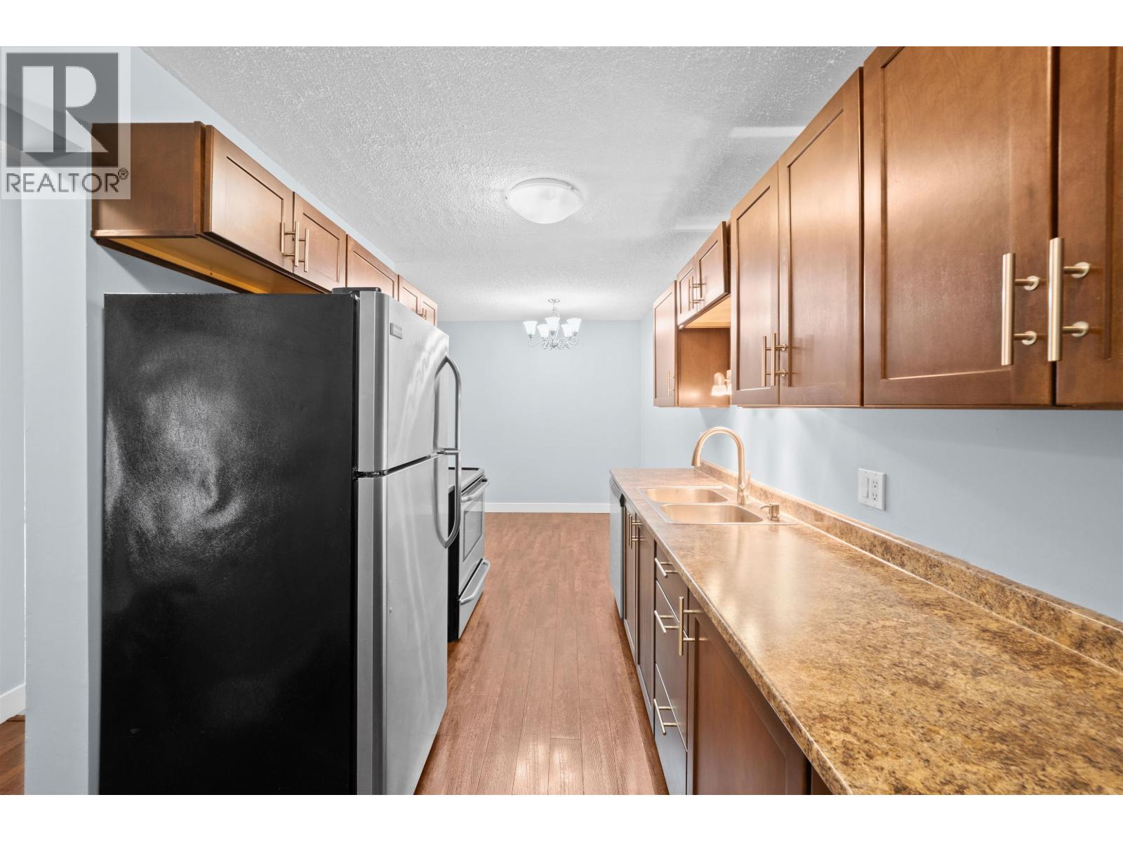 201 3901 Carrigan Court, Burnaby, British Columbia  V3N 4K1 - Photo 11 - R3044368