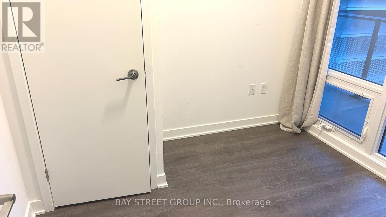 1602 - 115 Blue Jays Way, Toronto (Waterfront Communities), Ontario  M5V 0N4 - Photo 4 - C12385719
