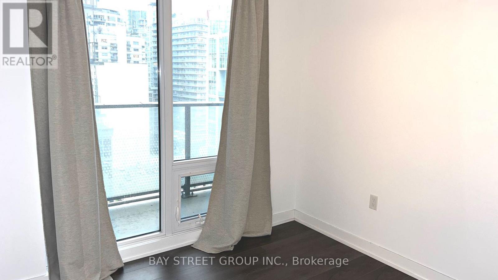 1602 - 115 Blue Jays Way, Toronto (Waterfront Communities), Ontario  M5V 0N4 - Photo 7 - C12385719