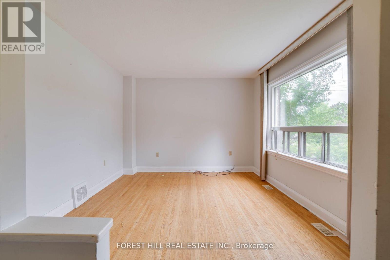 160 Pleasant Avenue, Toronto (Newtonbrook West), Ontario  M2M 1M3 - Photo 12 - C12385724