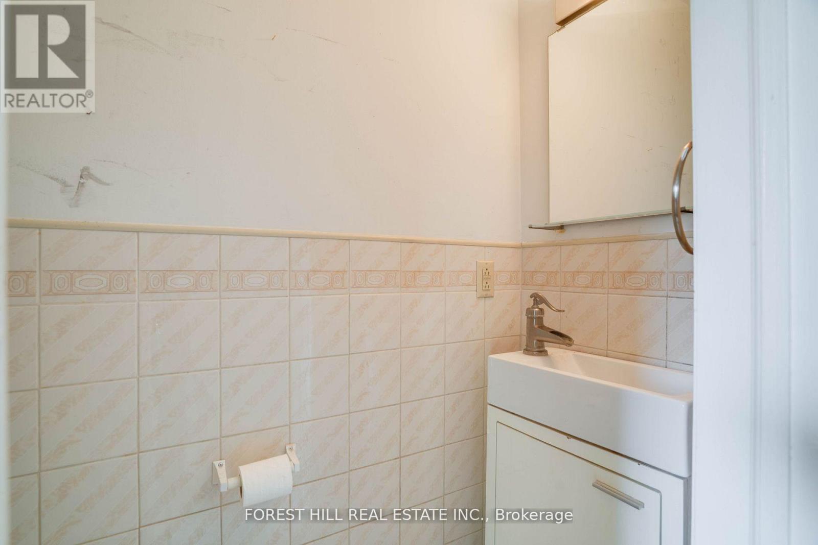 160 Pleasant Avenue, Toronto (Newtonbrook West), Ontario  M2M 1M3 - Photo 19 - C12385724