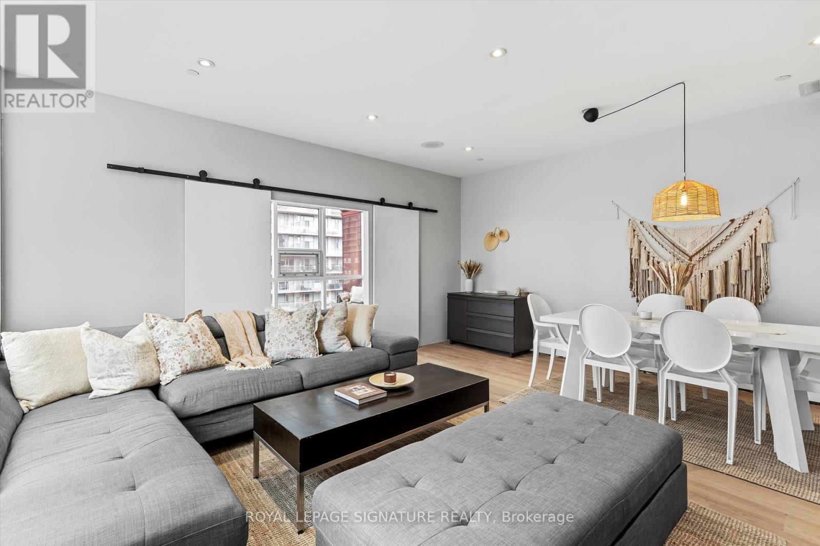 1201 - 393 KING STREET W, Toronto, Ontario