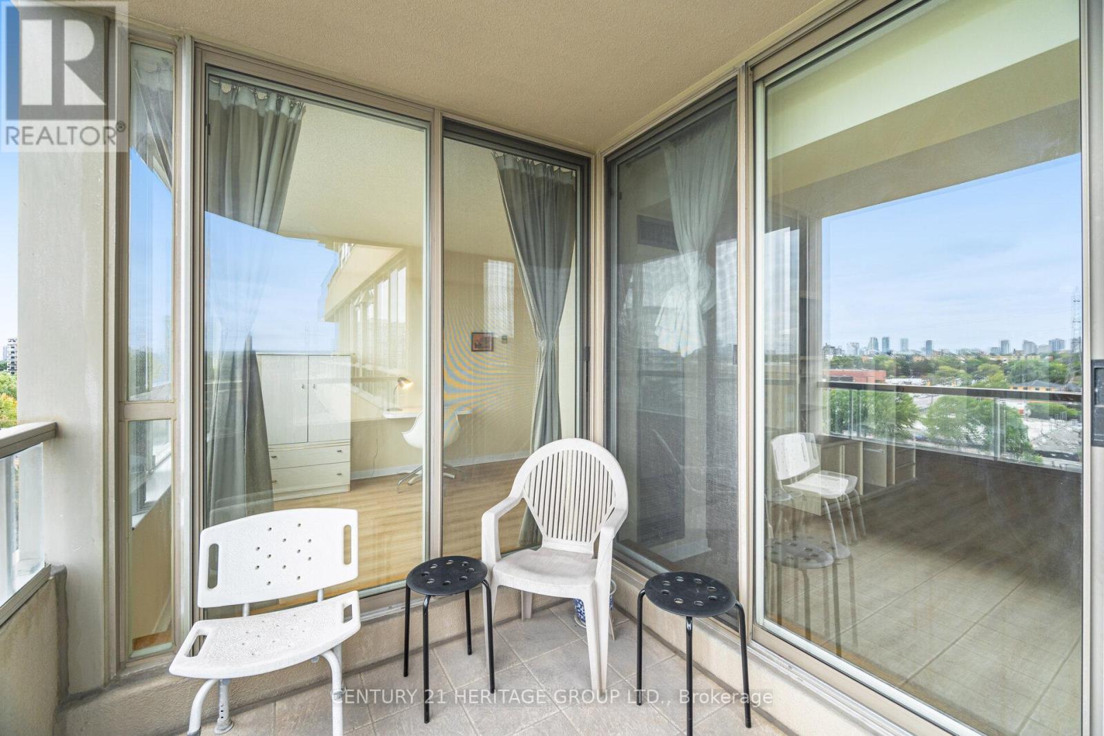 910 - 10 Torresdale Avenue, Toronto (Westminster-Branson), Ontario  M2R 3V8 - Photo 21 - C12385733