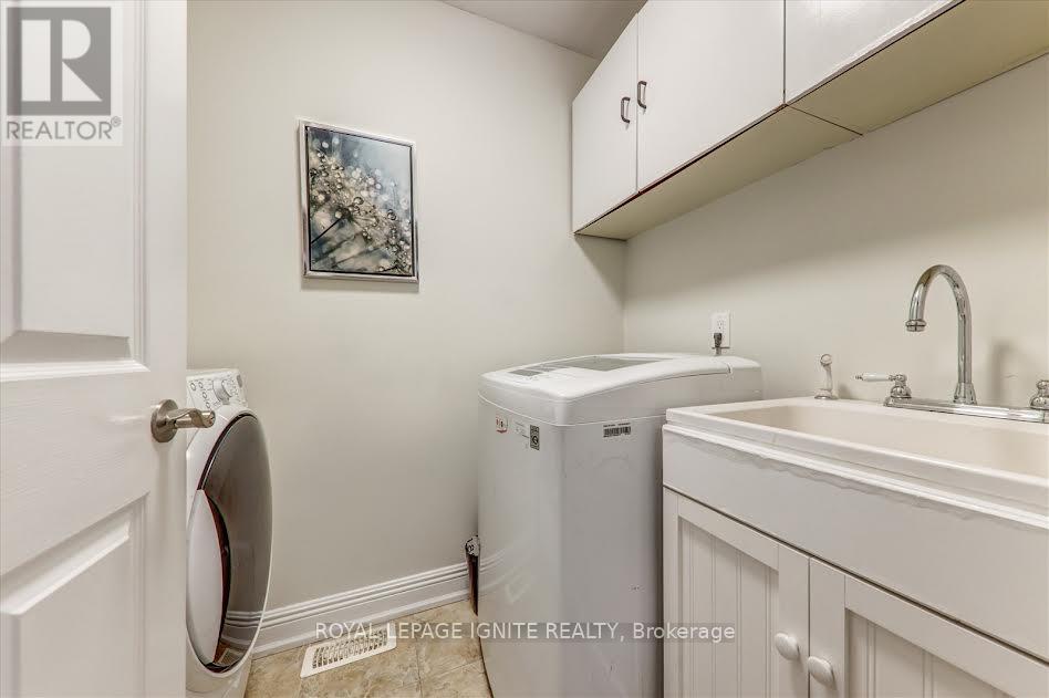 26 Halfmoon Square, Toronto (Highland Creek), Ontario  M1C 3V3 - Photo 11 - E12385728