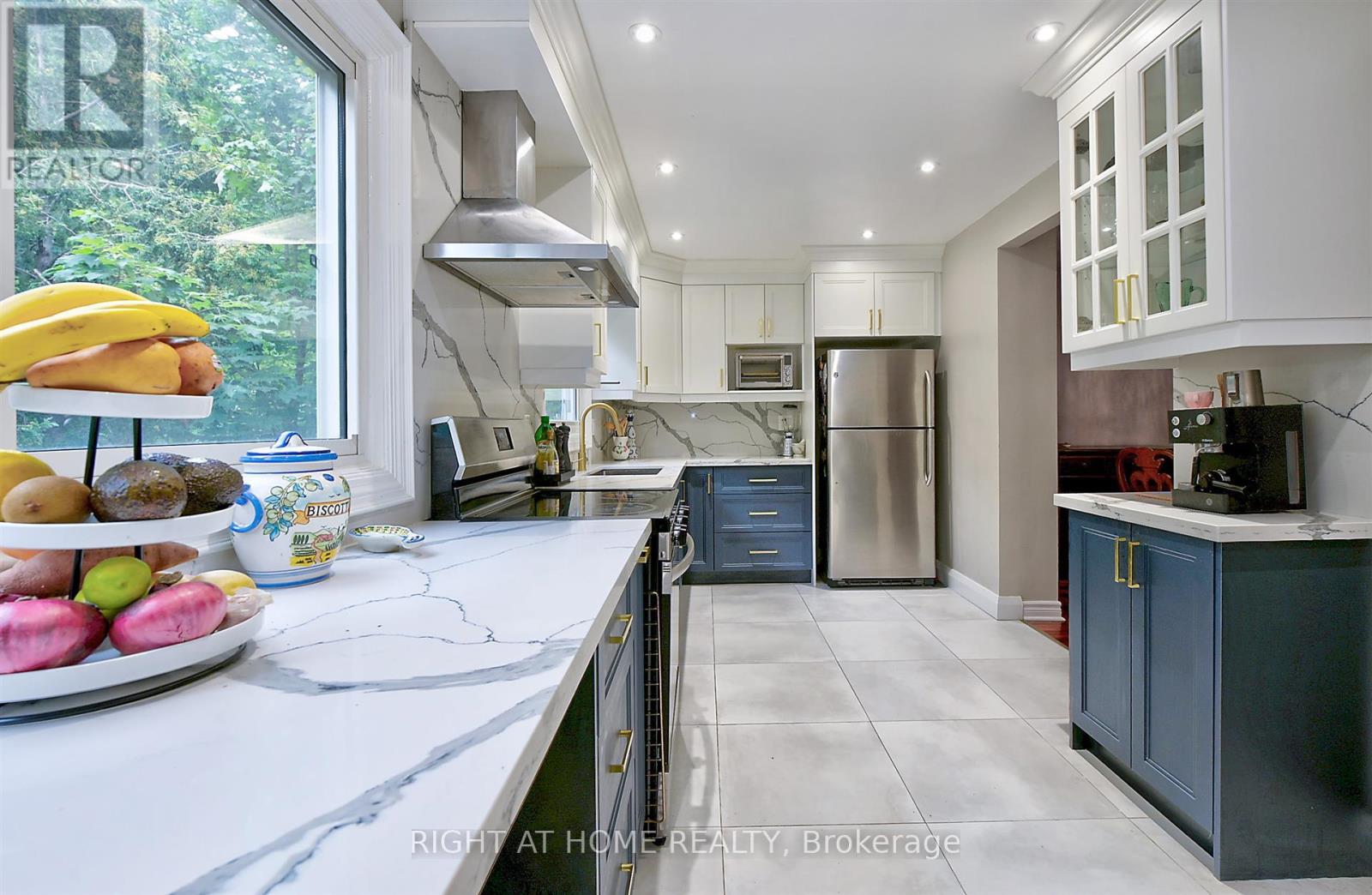 10 - 5878 Montevideo Road, Mississauga, Ontario  L5N 2V5 - Photo 11 - W12383101