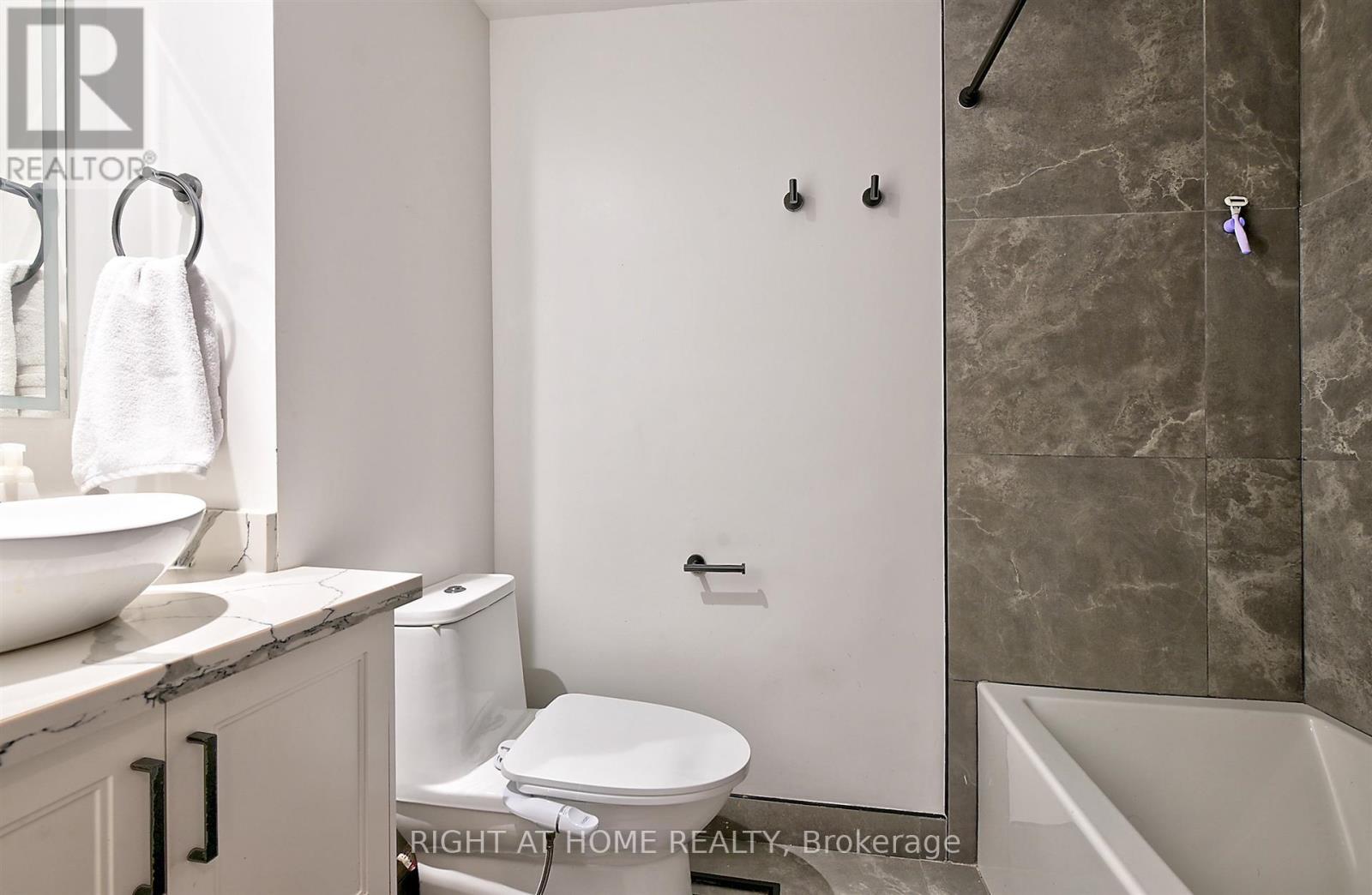 10 - 5878 Montevideo Road, Mississauga, Ontario  L5N 2V5 - Photo 19 - W12383101