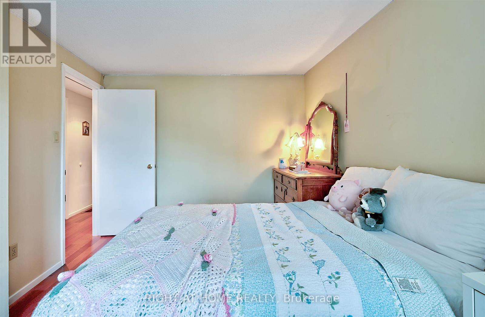 10 - 5878 Montevideo Road, Mississauga, Ontario  L5N 2V5 - Photo 14 - W12383101