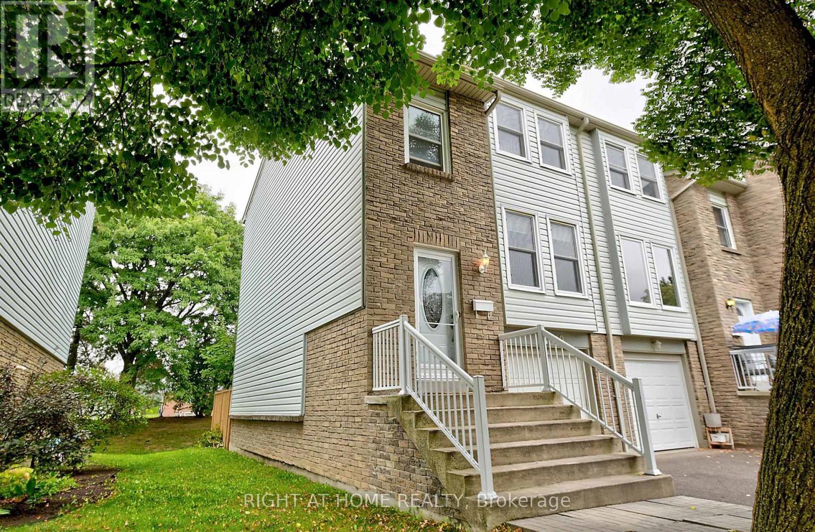 10 - 5878 Montevideo Road, Mississauga, Ontario  L5N 2V5 - Photo 2 - W12383101