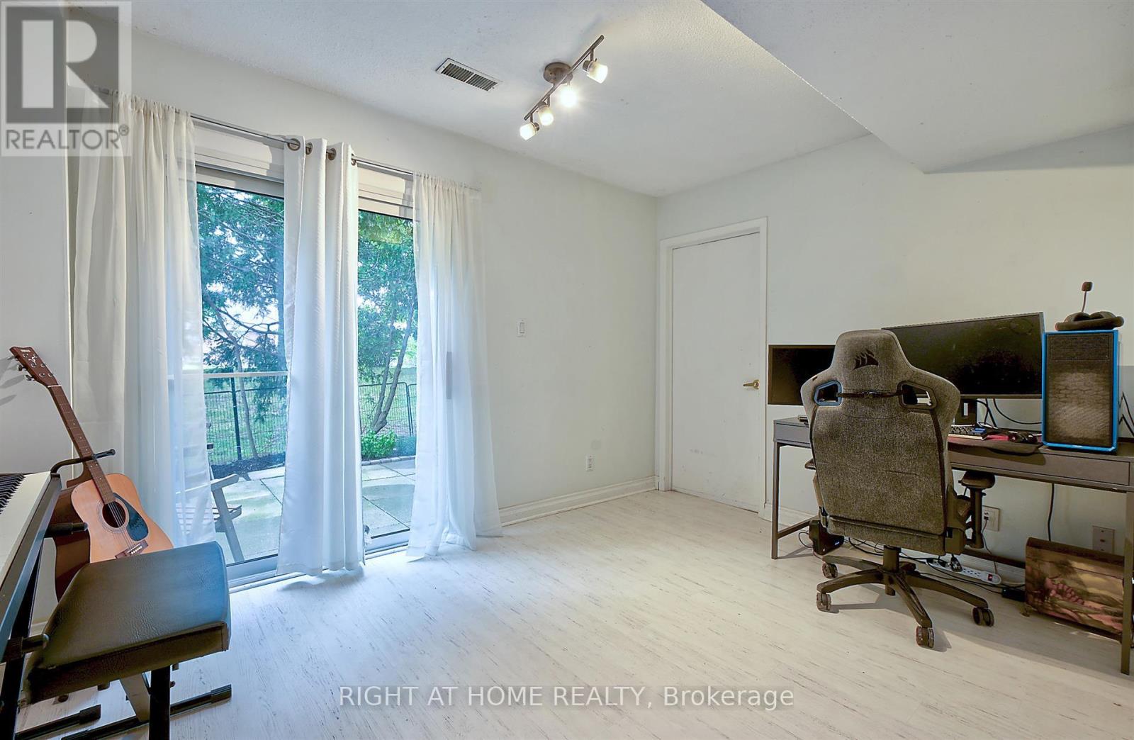 10 - 5878 Montevideo Road, Mississauga, Ontario  L5N 2V5 - Photo 21 - W12383101