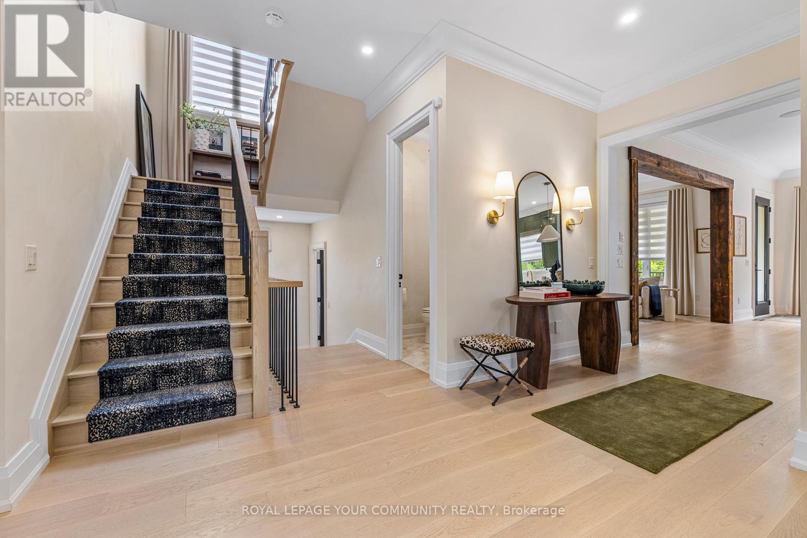 6077 Hillsdale Drive, Whitchurch-Stouffville, Ontario  L4A 7X3 - Photo 6 - N12385687