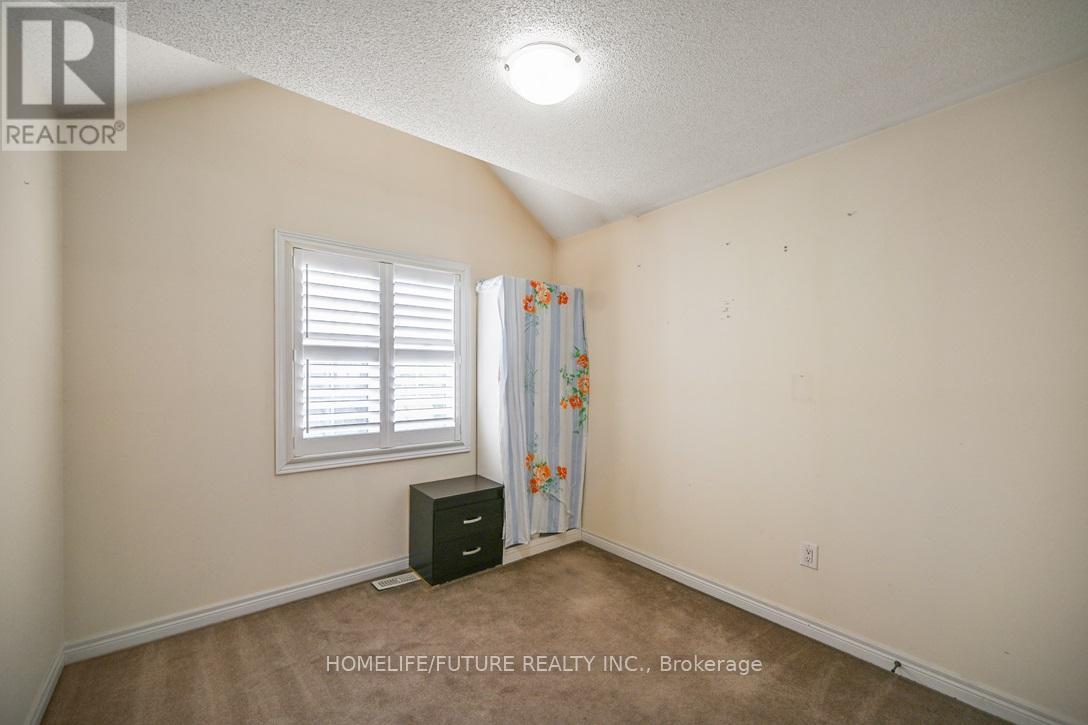 39 Naylor Drive, Bradford West Gwillimbury (Bradford), Ontario  L3Z 0K1 - Photo 19 - N12385704