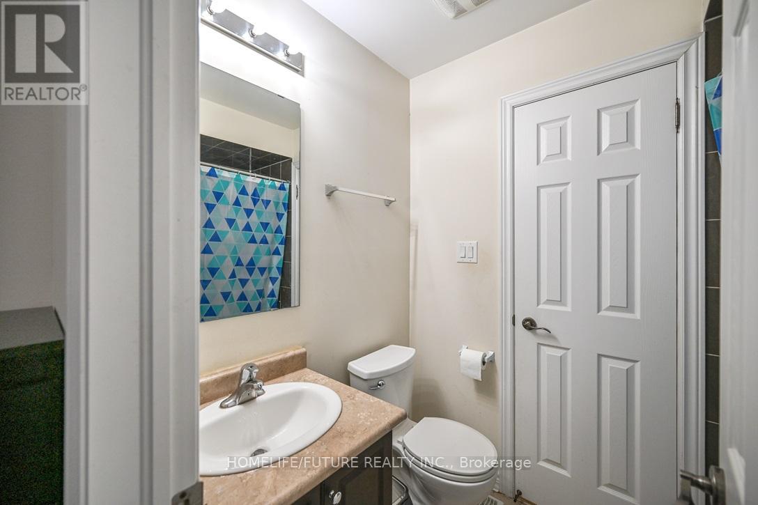 39 Naylor Drive, Bradford West Gwillimbury (Bradford), Ontario  L3Z 0K1 - Photo 20 - N12385704